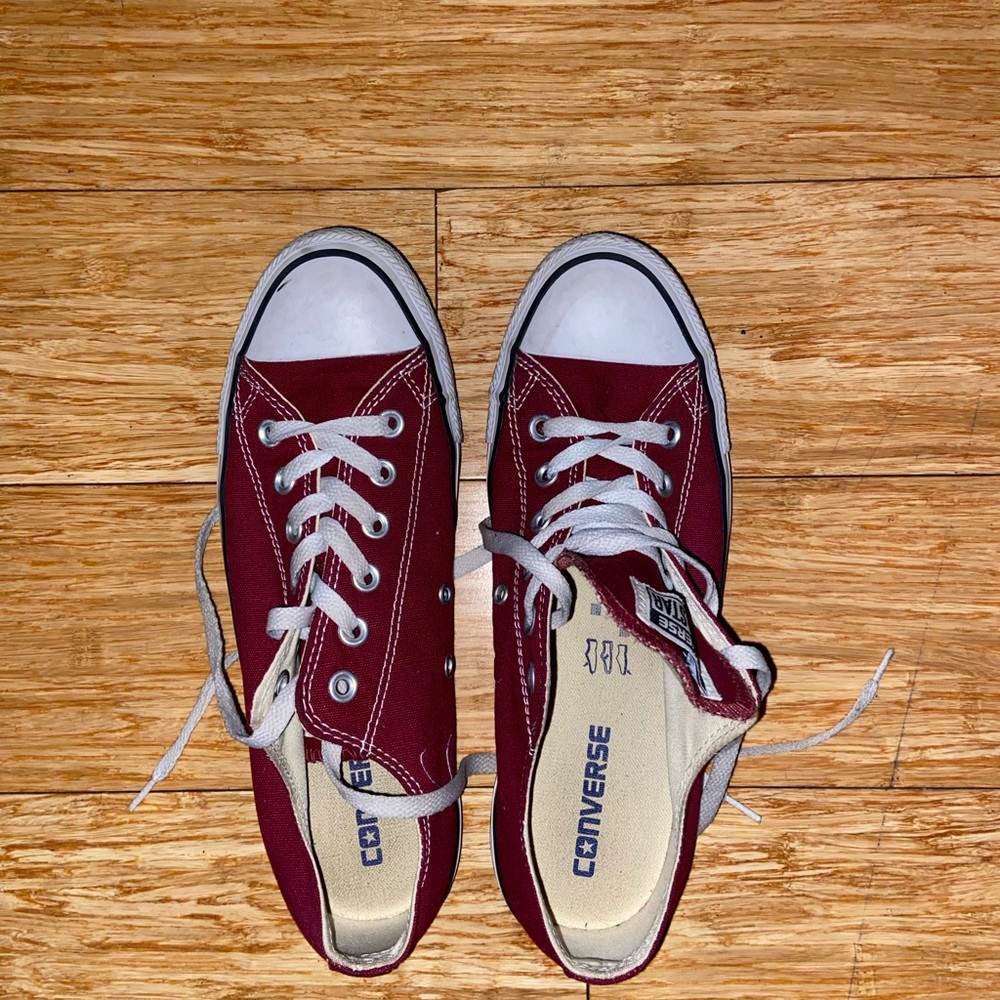 Converse Maroon Size 8.5 Womens